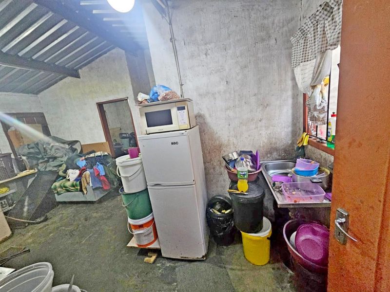 2 Bedroom Investment Property for Sale in Ivory Park - Photo 4