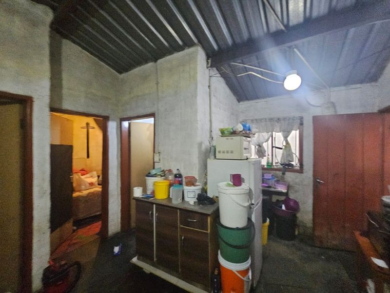 2 Bedroom Investment Property for Sale in Ivory Park - Photo 3