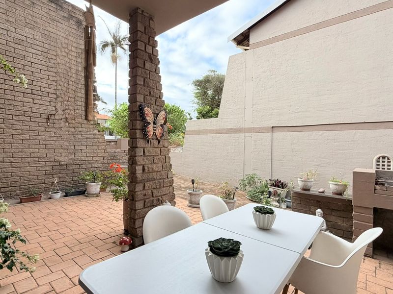 Spacious Coastal Duplex In Walking Distance To Uvongo Beach - Photo 4
