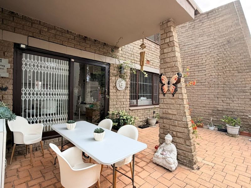Spacious Coastal Duplex In Walking Distance To Uvongo Beach - Photo 3