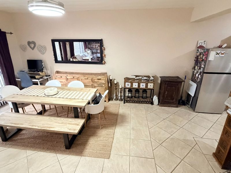 Spacious Coastal Duplex In Walking Distance To Uvongo Beach - Photo 9