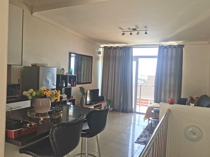 1 bedroom apartment for sale in Richmond Hill - Photo 6