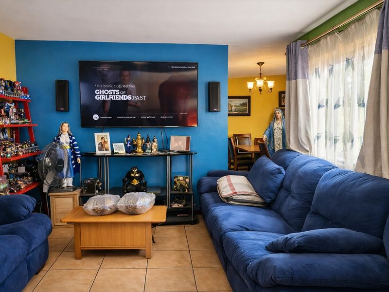 3 Bedroom Double Storey Home – Quick Sale Opportunity - Photo 2