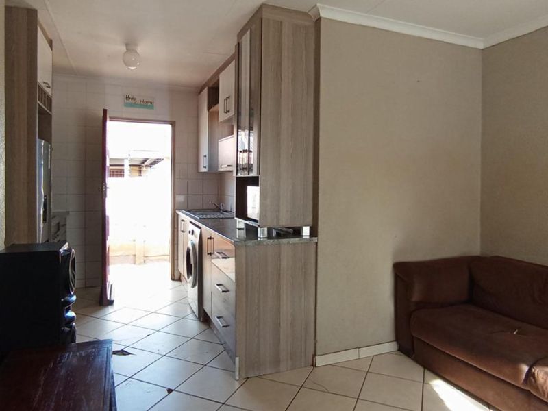 stunning 3 bedroom for sale at Rosslyn - Photo 1