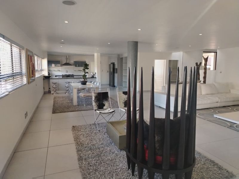 Exceptional fully furnished penthouse — immediate occupation. - Photo 8