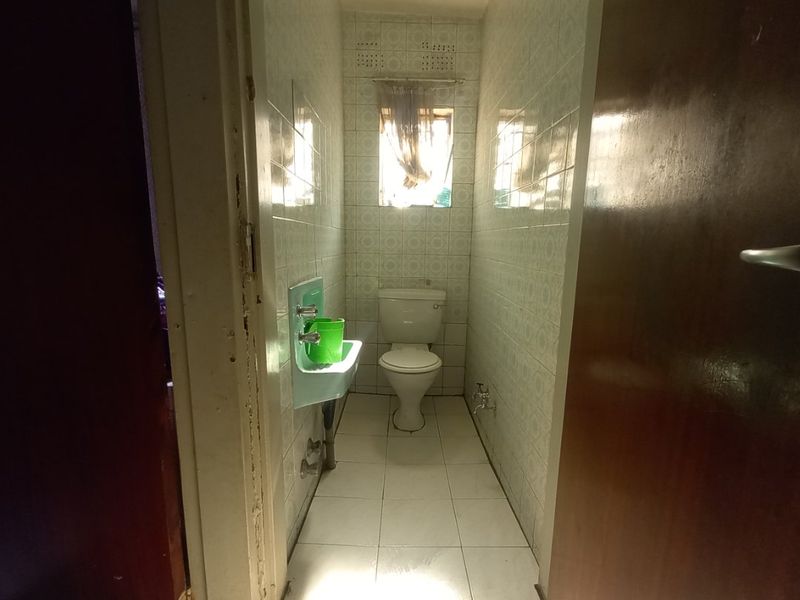 Family home - Photo 5