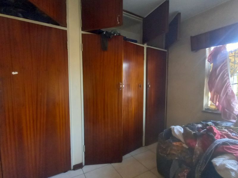 Family home - Photo 2