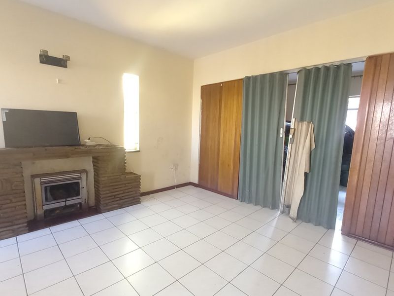 Family home - Photo 4