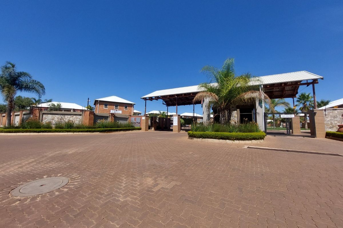 Charming 3-Bedroom Family Home in Andeon – For Sale - Photo 2