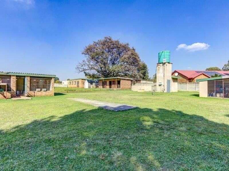 Exceptional Investment Property With Unlimited Income Potential - Photo 4