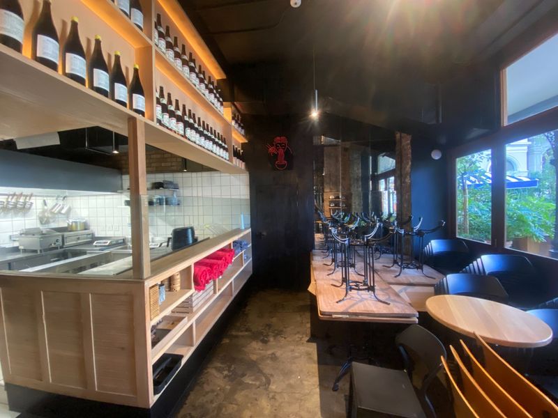 228m2 Retail Restaurant Space to Let  - Photo 1