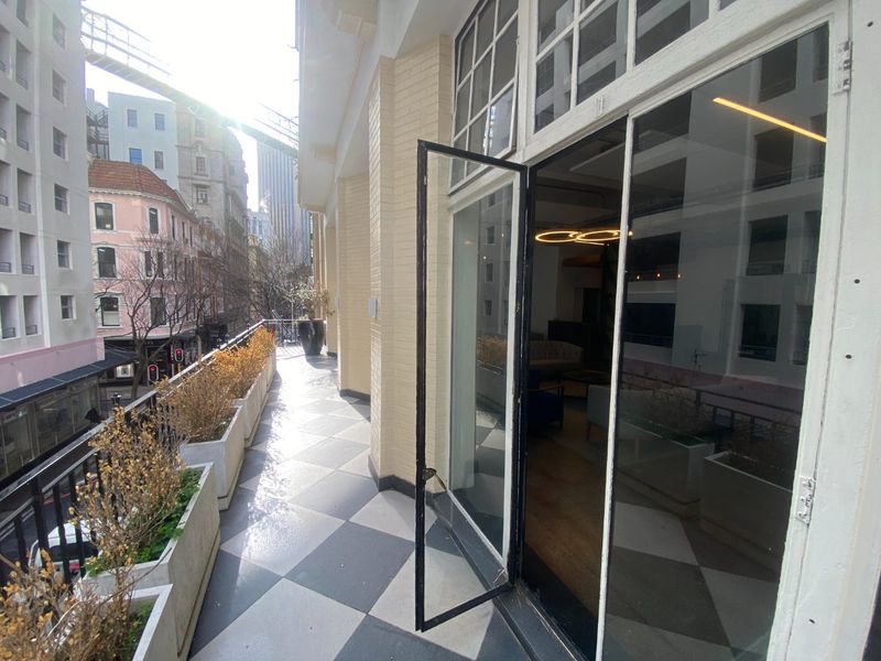 259m2 Commercial Space to Let  - Photo 10