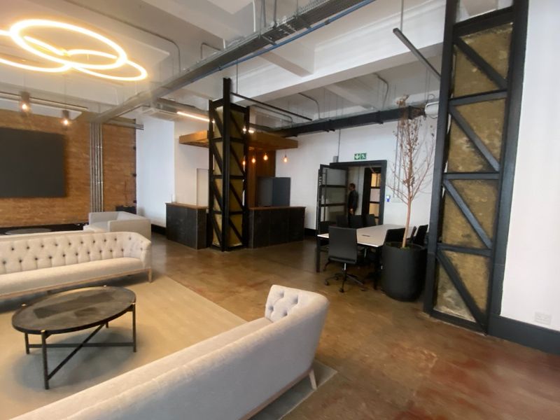 259m2 Commercial Space to Let  - Photo 6
