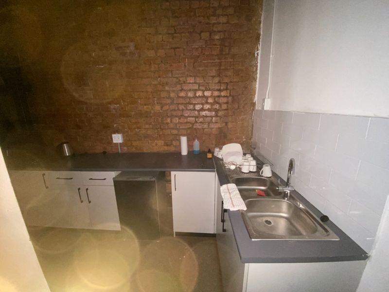259m2 Commercial Space to Let  - Photo 9