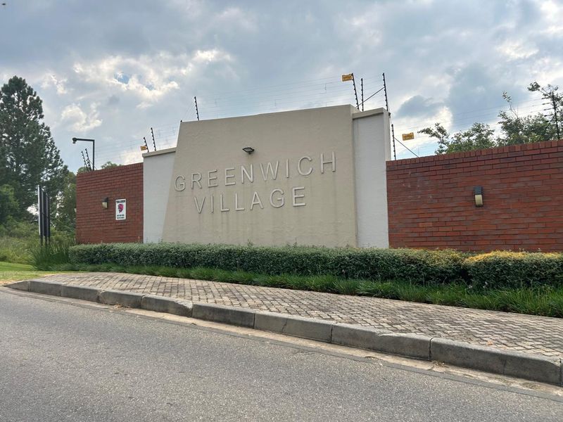 Modern 2-Bed, 1-Bath Lifestyle Apartment in Paulshof | Available 1 August 2026 - Photo 1
