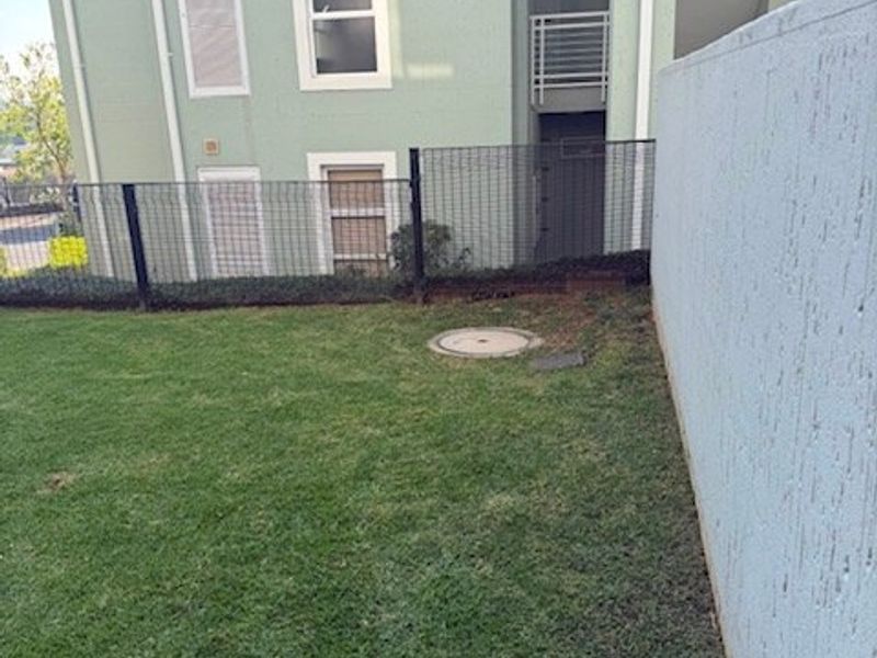 Well maintained one bed one full bath Ground Floor unit at The Quails - Photo 2