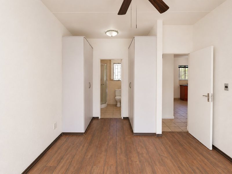 Family Townhouse in Greenstone Hill - Photo 6