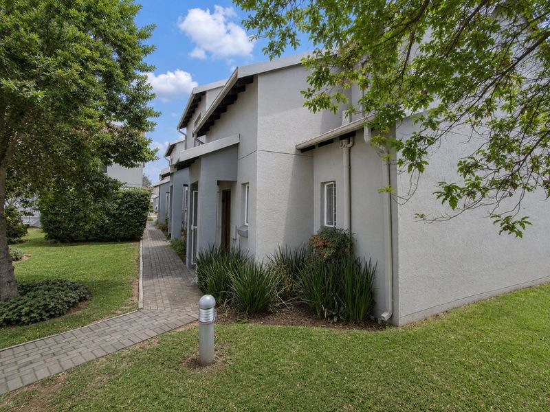Family Townhouse in Greenstone Hill - Photo 1