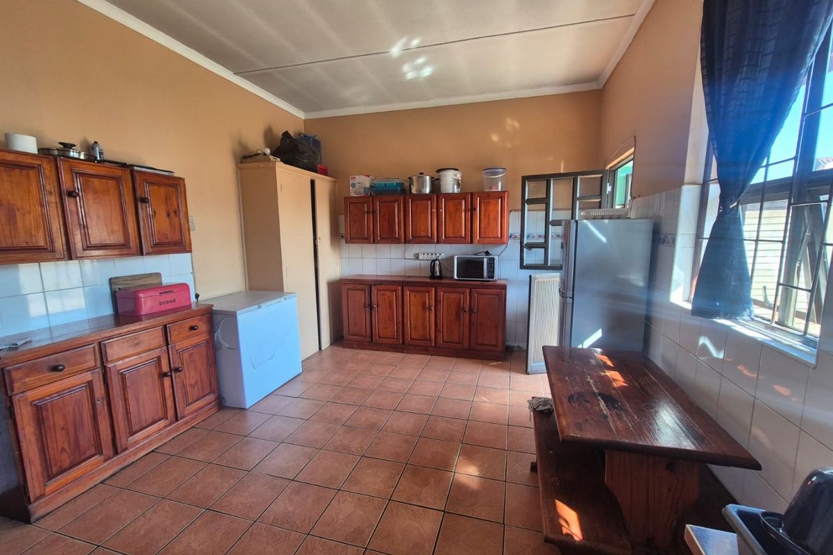 3 Bedroom House for sale in Austerville R650,000 - Photo 5