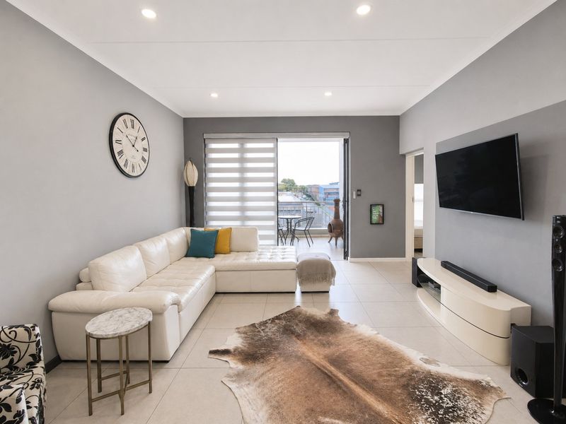 North facing haven in Greenstone Hill - Photo 5
