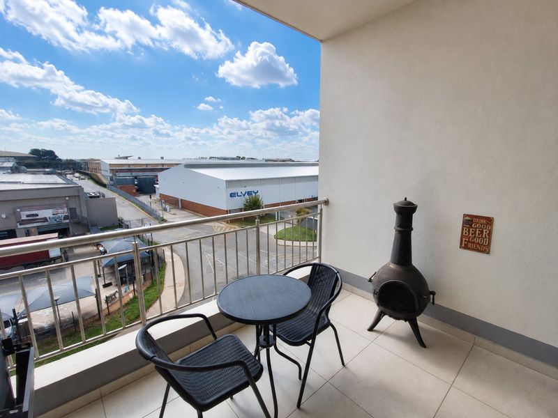 North facing haven in Greenstone Hill - Photo 7