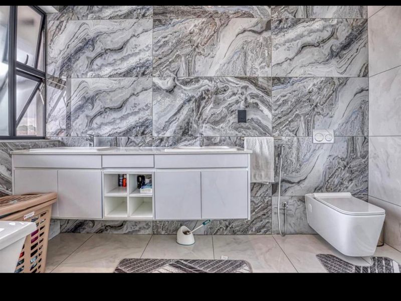 ?? Modern Luxury Home in Houghton - 4 bedrooms all with en-suite bathrooms - Photo 9