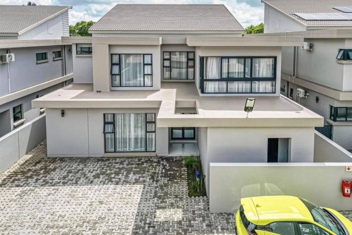?? Modern Luxury Home in Houghton - 4 bedrooms all with en-suite bathrooms - Photo 3