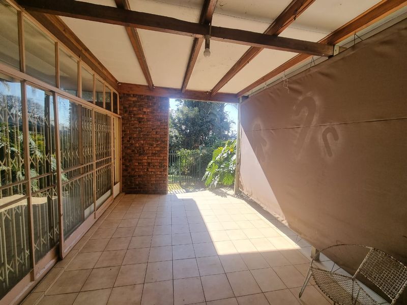 Timeless Family Home with Mountain Views, Approved Plans & Exceptional Versatility - Photo 4