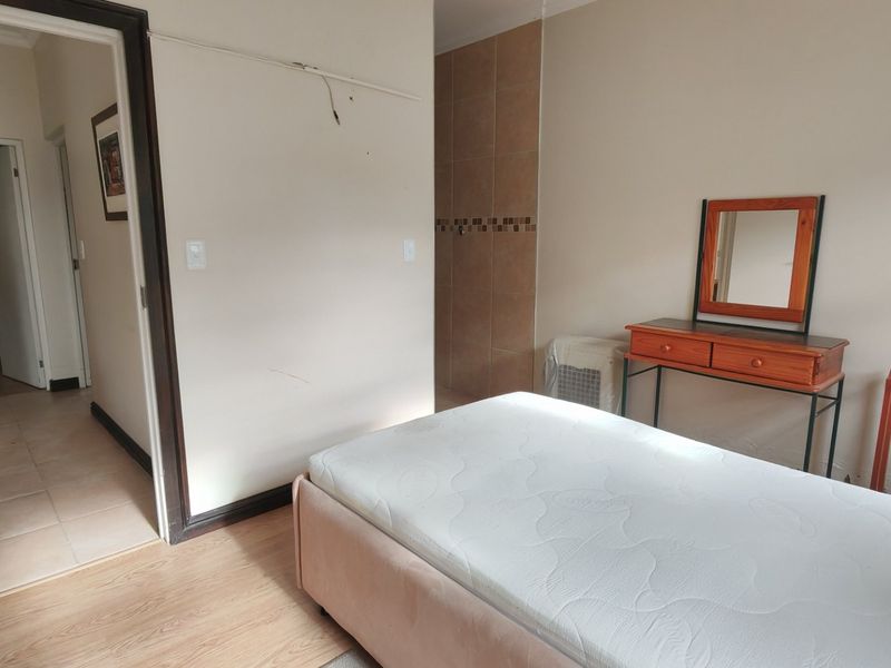 2-Bedroom Apartment in Retirement Estate, Blue Mountain Village - Photo 9