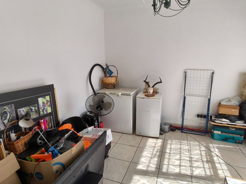 Family haven in Noordheuwel with modern comforts - Photo 7