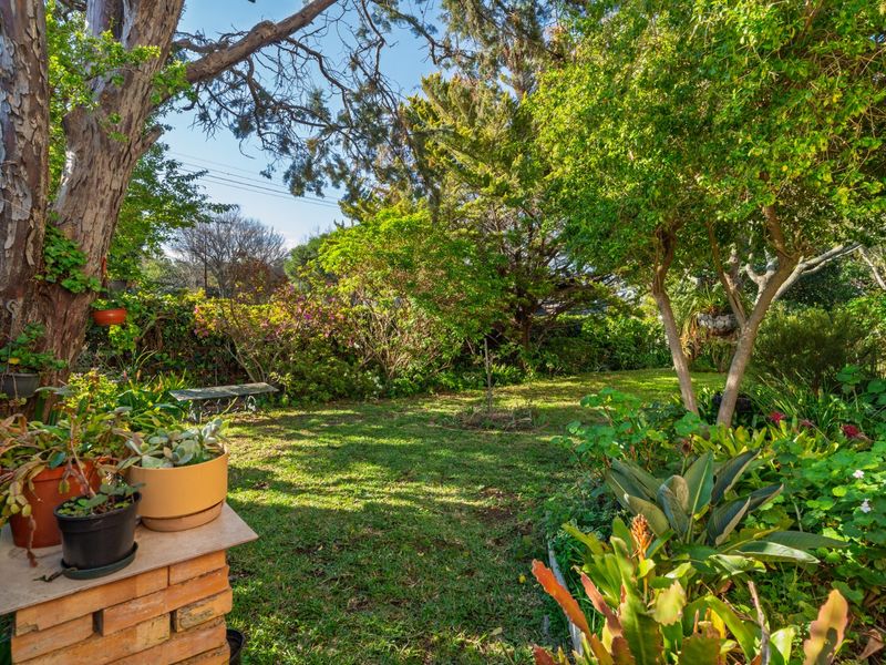 A Spacious Garden Apartment That Lives Like a House - Photo 7
