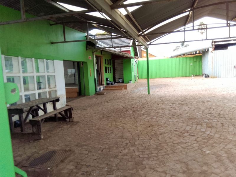 Prime Commercial Property With Exceptional Business Potential - Photo 4