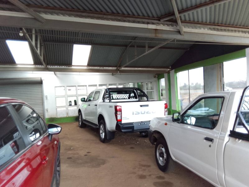 Prime Commercial Property With Exceptional Business Potential - Photo 9