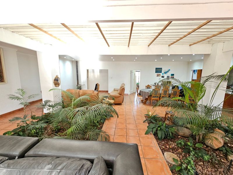 Stunning Modern Home with Exceptional Solar System  - Photo 1