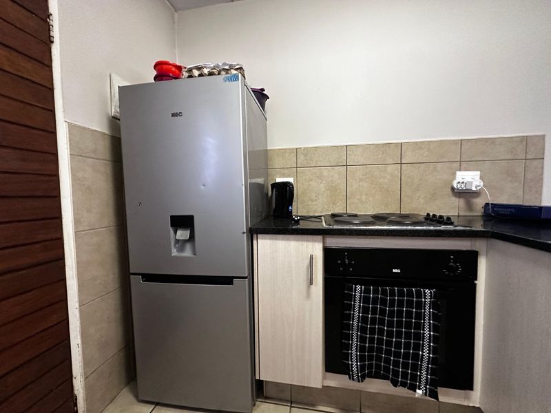2 Bedroom and 1 Bathroom available for you to buy Call us now!! - Photo 3