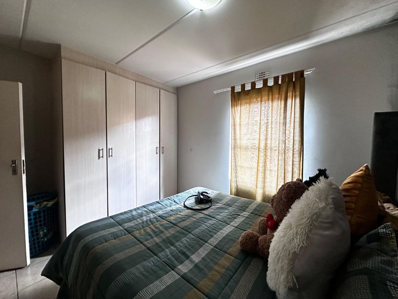 2 Bedroom and 1 Bathroom available for you to buy Call us now!! - Photo 7