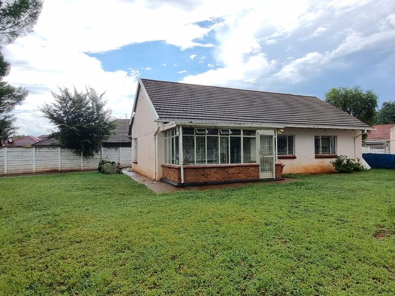 3 Bedroom House for sale in Stilfontein - Photo 1
