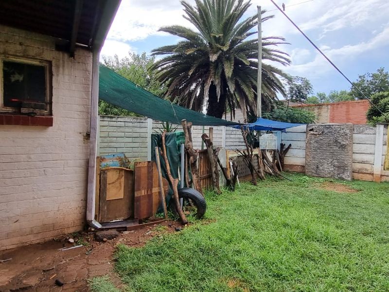 3 Bedroom House for sale in Stilfontein - Photo 4