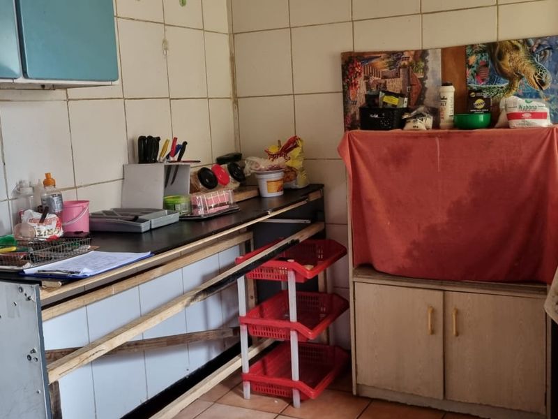 3 Bedroom House for sale in Stilfontein - Photo 9