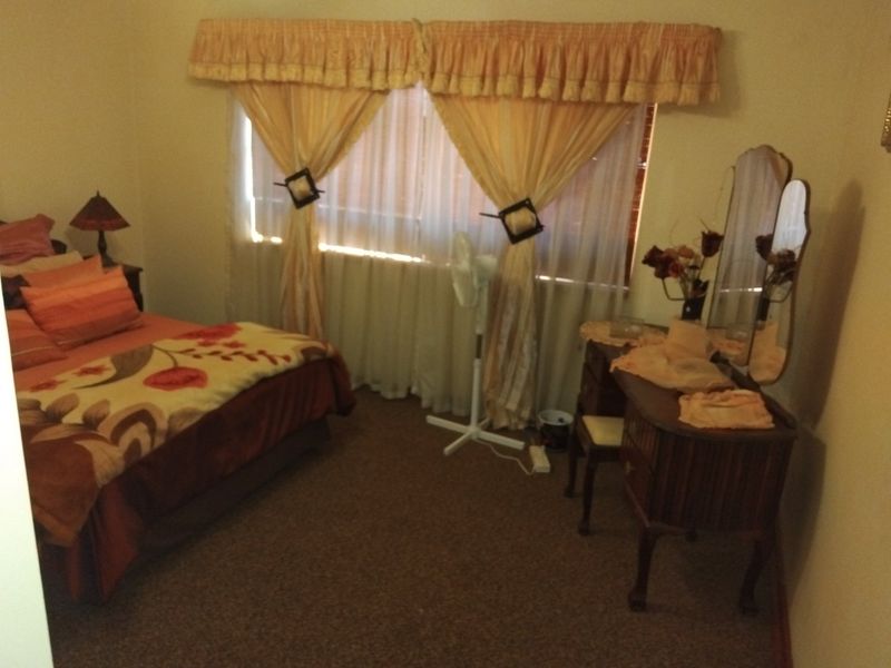 4 Bedroom house for Sale in Stilontein - Photo 9