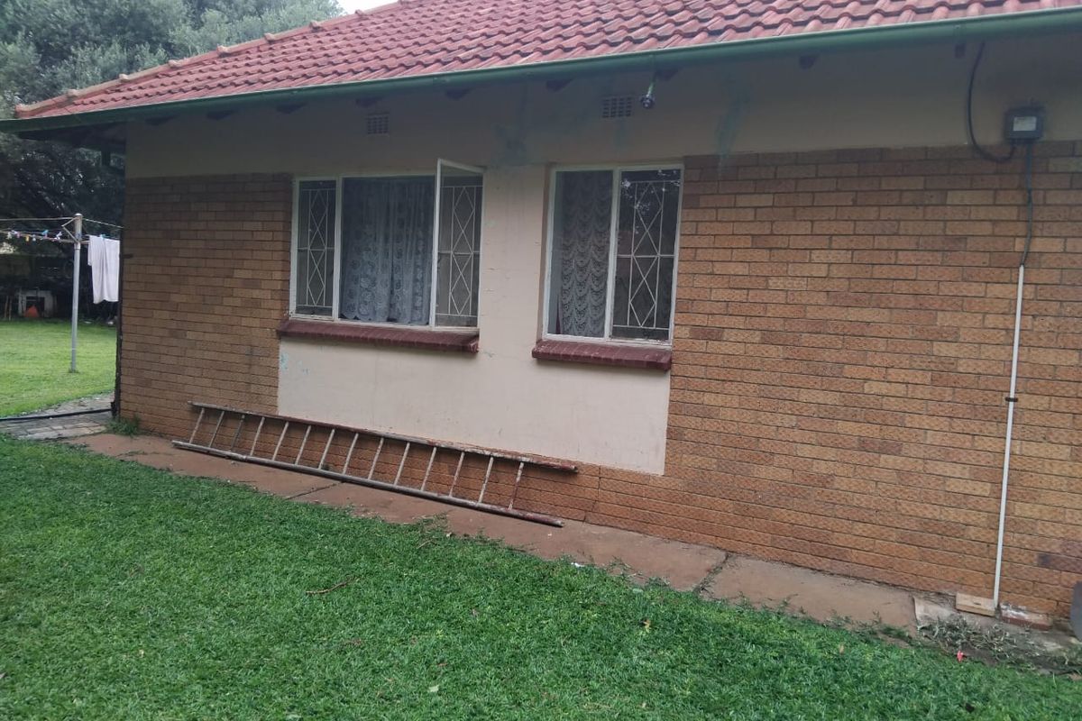 3 Bedroom House for Sale in Stilfontein - Photo 3