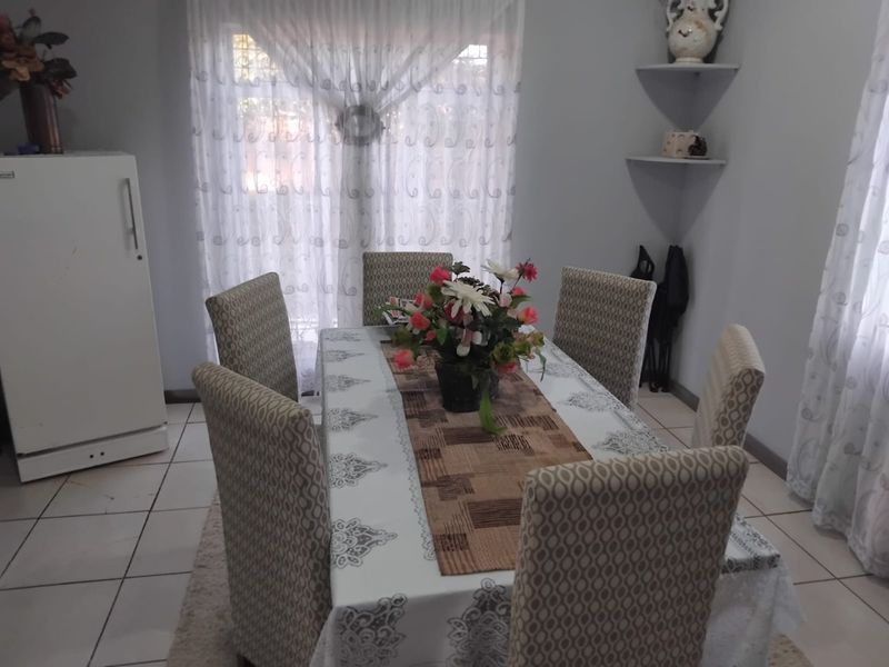 3 Bedroom Home with Braai and Secure Garden - Photo 9