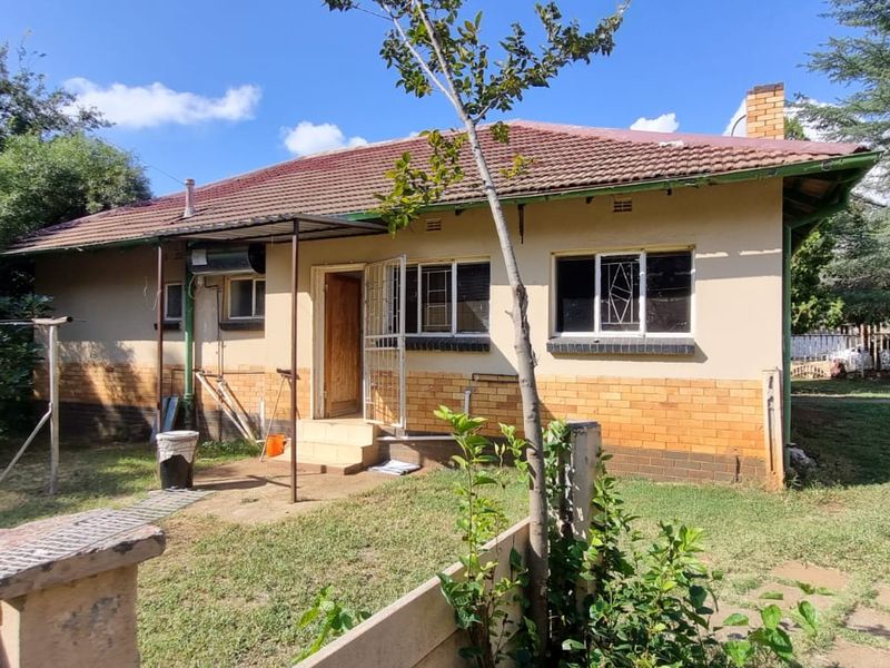 3 bedroom house for sale in Stilfontein - Photo 2