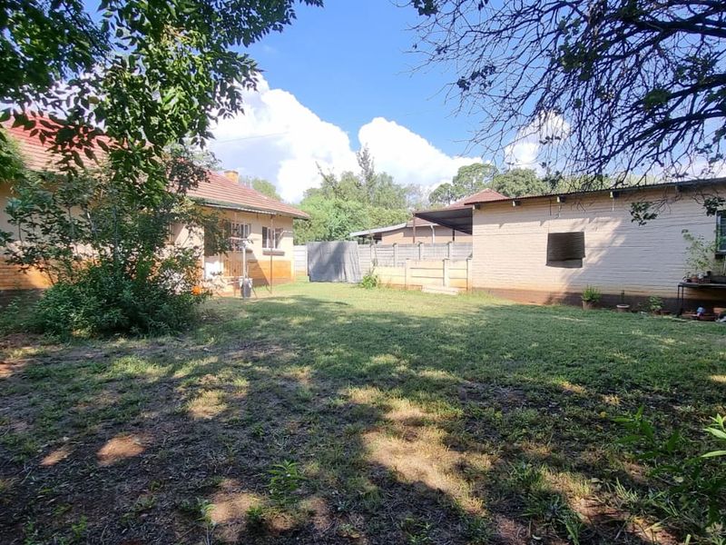 3 bedroom house for sale in Stilfontein - Photo 6