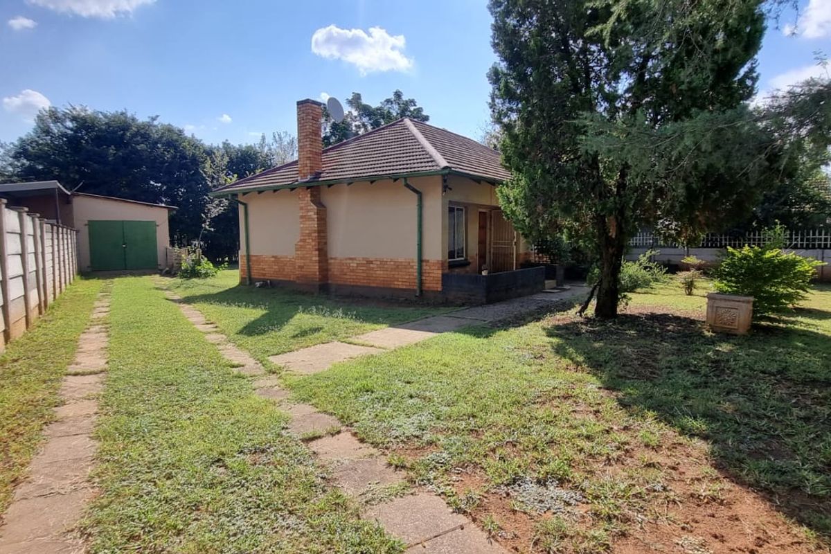 3 bedroom house for sale in Stilfontein - Photo 4