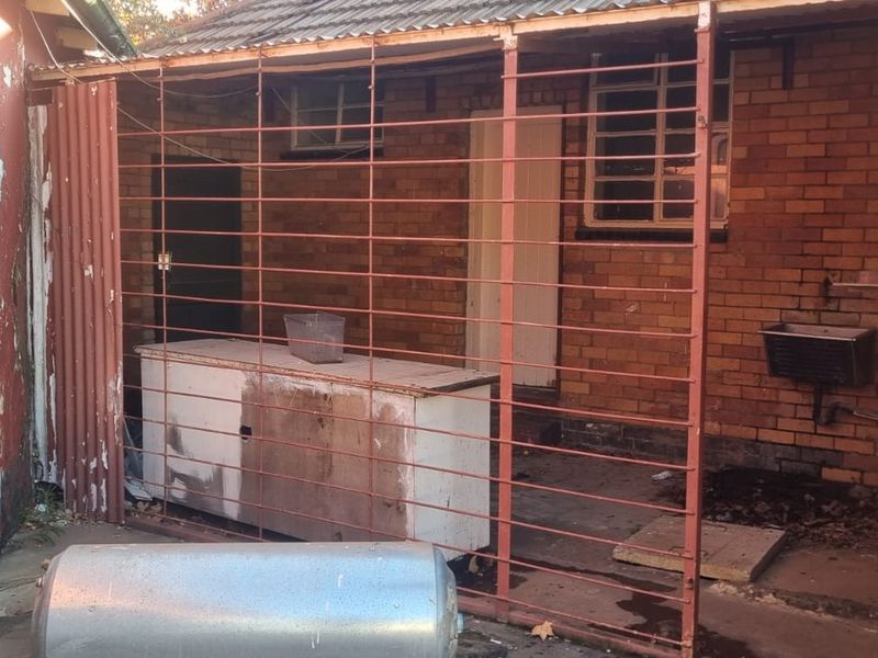 3 Bedroom House for Sale in Stilfontein - Photo 6