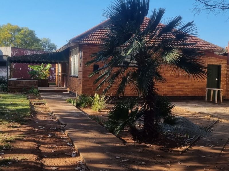 3 Bedroom House for Sale in Stilfontein - Photo 1