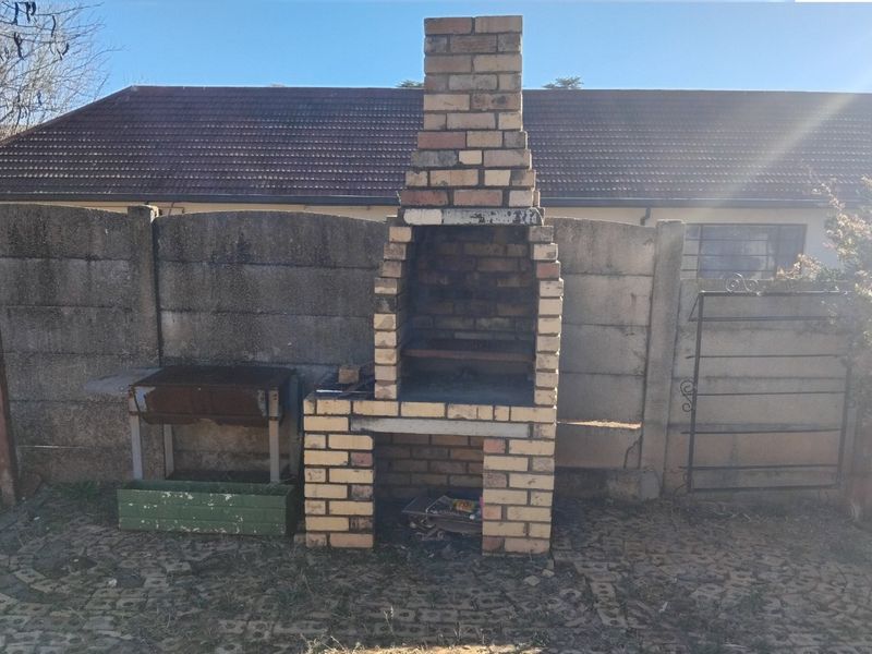 Charming Stilfontein Home  - Photo 4