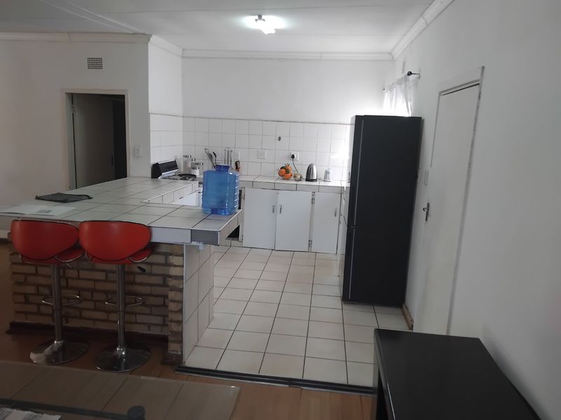 Charming Stilfontein Home  - Photo 8