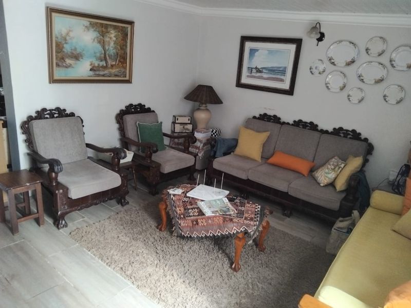 Family Home with Flatlet and Study - Photo 9